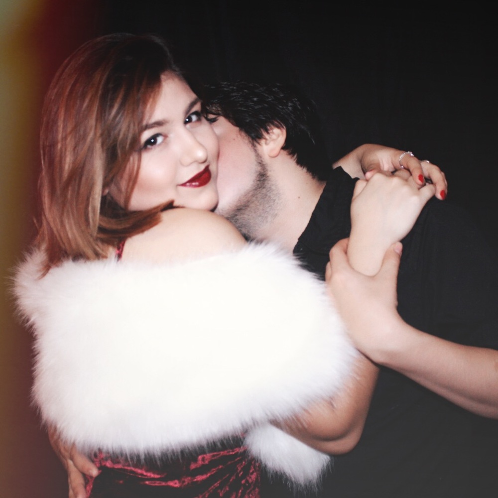 Meet your Posher, Debora